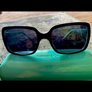 Tiffany & Co sunglasses w diamond inside baby blue